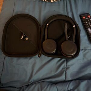 Black Wireless Headset with Case